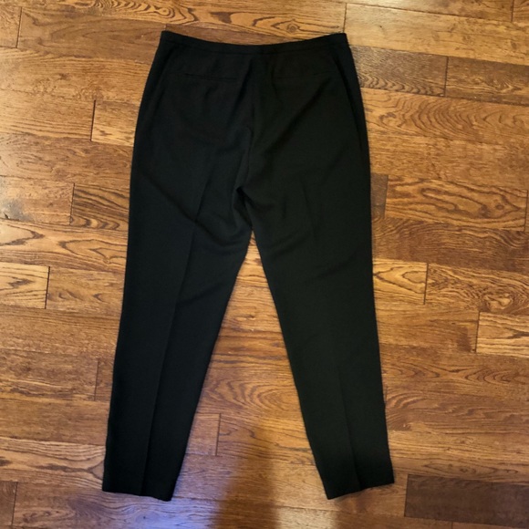 TAHARI like new - Picture 2 of 3